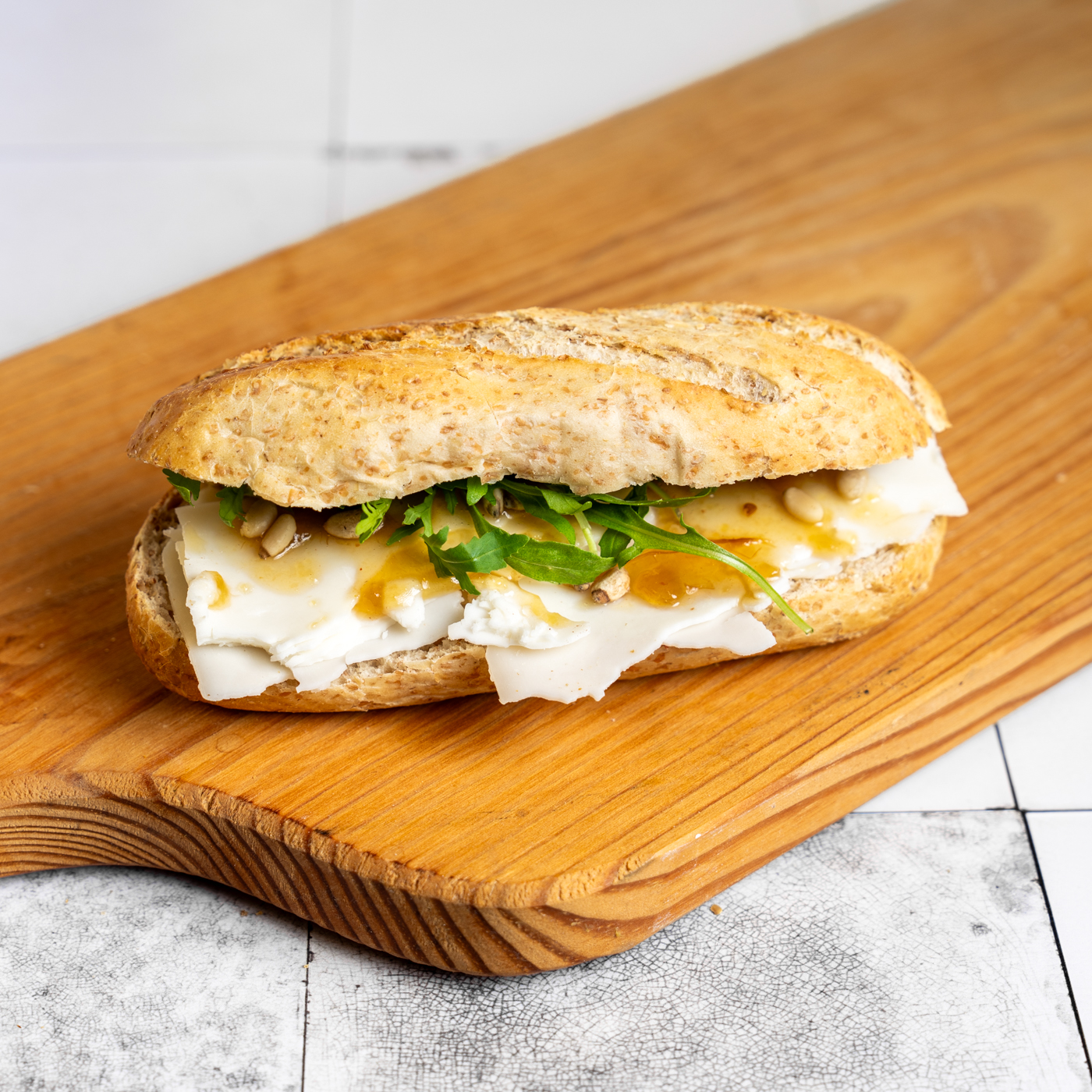 Broodje Geit Mangochutney