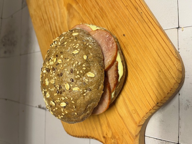 Broodje Warme Grillworst